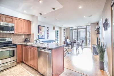 5 Michael Power Place Ph02, Toronto, On M9a 0a3