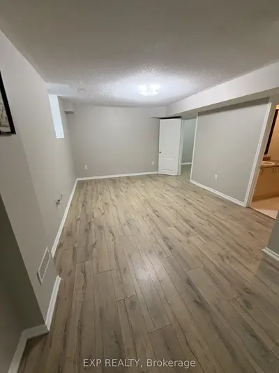 25 Portstewart Crescent, Brampton, On L6x 0p5