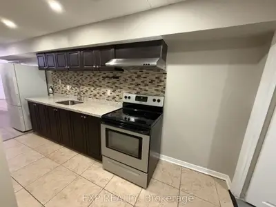 25 Portstewart Crescent, Brampton, On L6x 0p5