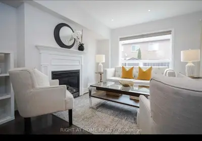 6399 Spinnaker Circle 121, Mississauga, On L5w 1z6
