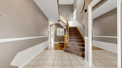 169 COOKE Crescent, Milton, ON L9T 6E5
