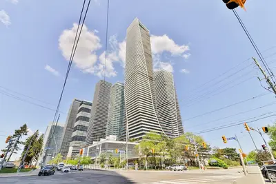 30 Shore Breeze Drive 236, Toronto, On M8v 0j1
