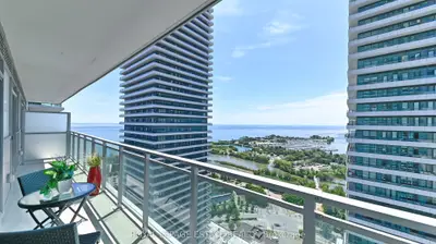 33 Shore Breeze Drive 2901, Toronto, On M8v 1a1