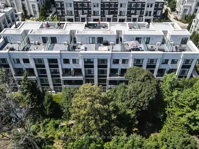 652 Cricklewood Drive 212, Mississauga, On L5g 0b9