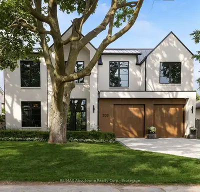 203 Weybourne Road, Oakville, On L6k 2t7