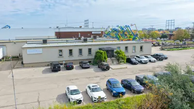 2 Royalcrest Road Office, Toronto, On M9v 2l5