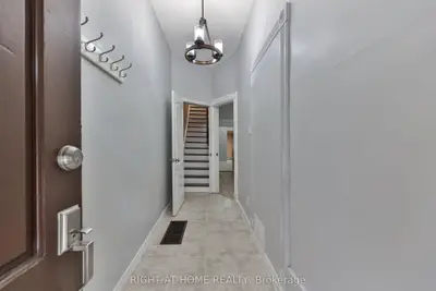 138 Osler Street, Toronto, On M6n 2y8