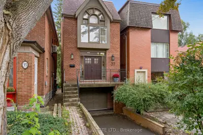 37 Hillsview Avenue, Toronto, On M6p 1j4
