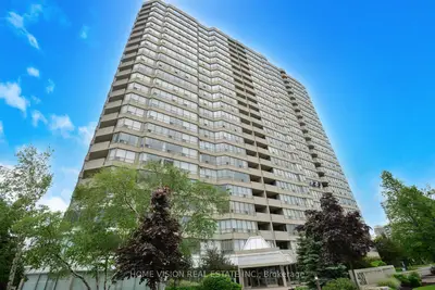 400 Webb Drive S 1407, Mississauga, On L5b 3z7