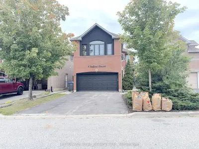 8 Safari Court, Brampton, On L7a 1g8