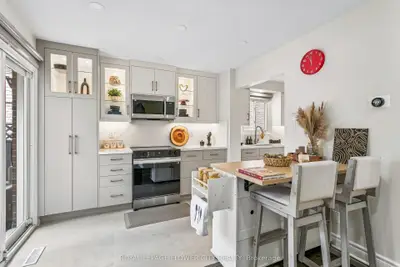 35 Camberley Crescent, Brampton, On L6v 3l4