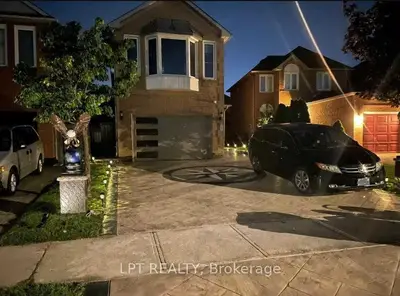 8 Banner Road, Brampton, On L6x 4k6