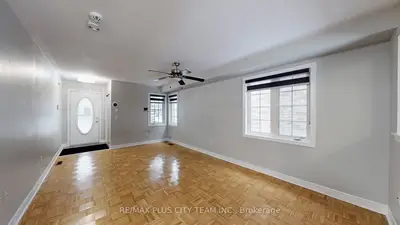 4 Slessor Lane, Brampton, On L6p 1m3