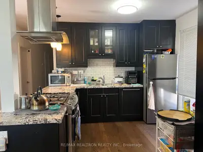 12 Paulart Drive, Toronto, On M9b 3v4