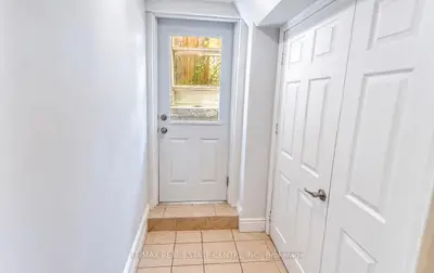 302 Southview Road, Oakville, On L6k 2p5