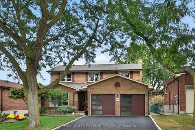 4151 Rockwood Road, Mississauga, On L4w 1l6
