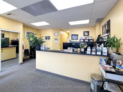 2085 Weston Road 1, Toronto, On M9n 1x7