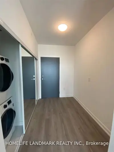 10 De Boers Drive 906, Toronto, On M3j 0h1