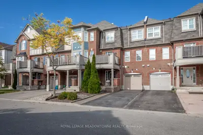 219 Septimus Heights, Milton, On L9t 8n7