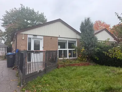 111 Aloma Crescent, Brampton, On L6t 2n8