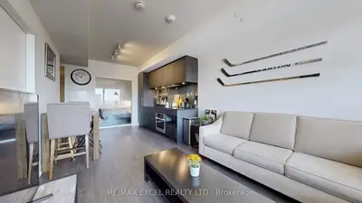 28 Ann Street 716, Mississauga, On L5g 0e1