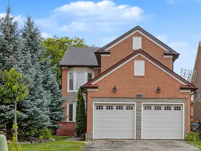 329 Kingsbridge Garden Circle, Mississauga, On L5r 1k9