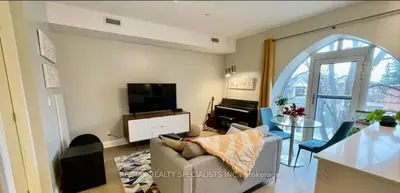 243 Perth Avenue 210, Toronto, On M6p 3x9