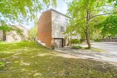 250 Satok Crescent 36, Milton, On L9t 3p4