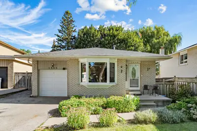 1535 Thetford Court, Mississauga, On L5j 3n2