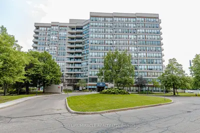 12 Laurelcrest Street 804, Brampton, On L6s 5y4