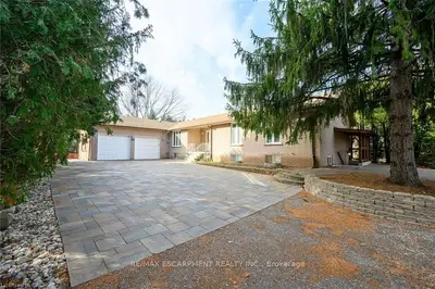 347 York Road Lower #2, Burlington, On L7r 3x5