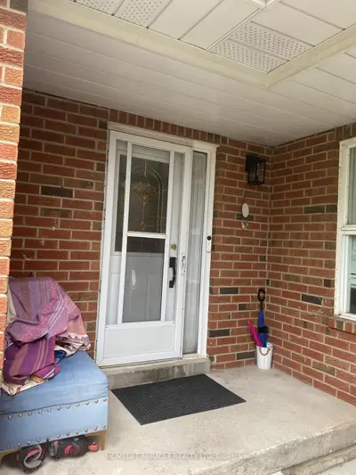 33 Mcgraw Avenue, Brampton, On L6x 3m5