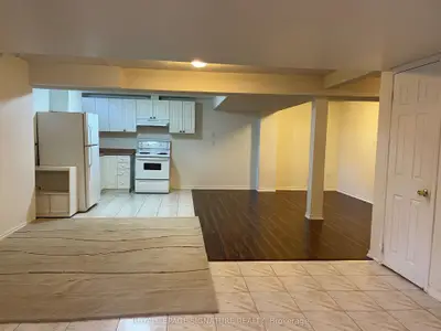 803 Sombrero Way, Mississauga, On L5w 1s8