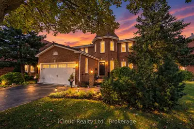 2017 Grenville Drive, Oakville, On L6h 3z3