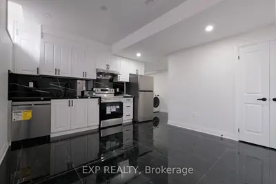 28 Elverton Crescent Basement, Brampton, On L7a 4z4