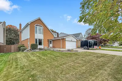 13 Mansfield Street, Brampton, On L6s 2x8