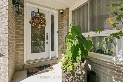 3275 Dragon Drive Main, Mississauga, On L5b 3h6