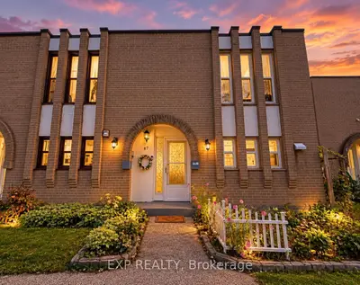 19 London Green Court 87, Toronto, On M3n 1k3