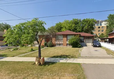 52 Watercliffe Road Lower 1, Toronto, On M9w 4e7