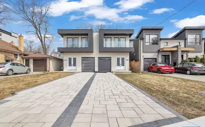 25a Pine Avenue N, Mississauga, On L5h 2p9
