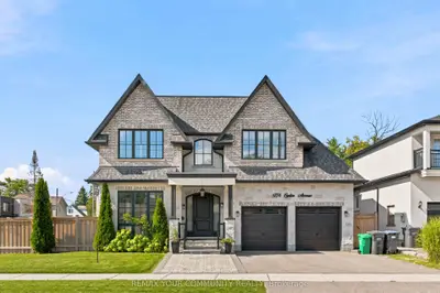 1226 Ogden Avenue, Mississauga, On L5e 2h4