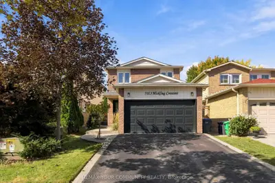 7013 Hickling Crescent, Mississauga, On L5n 5a6