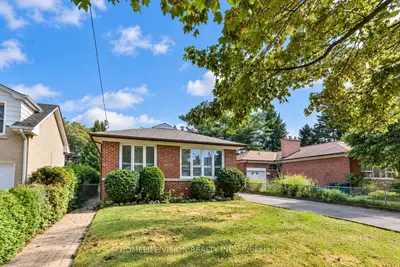 11 Larstone Avenue, Toronto, On M8z 2n5