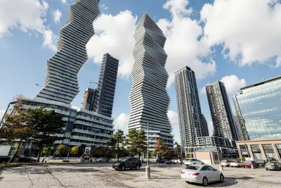 3900 Confederation Parkway 1809, Mississauga, On L5b 0m3