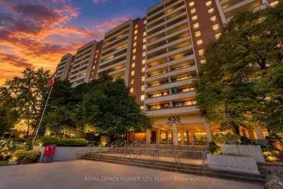 455 Sentinel Road 413, Toronto, On M3j 1v5