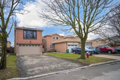 19 Wayne Nicol Drive, Brampton, On L6x 3z2