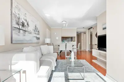 24 Southport Street 747, Toronto, On M6s 4z1