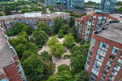 20 Southport Street 521, Toronto, On M6s 4y8