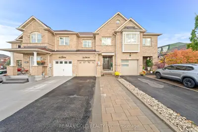 35 Davenhill Road, Brampton, On L6p 3e1