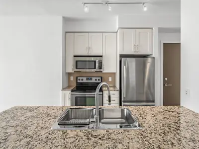 4065 Brickstone Mews 1401, Mississauga, On L5b 0g3